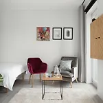 Bob W Telliskivi Apartman *