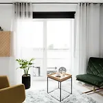 Bob W Telliskivi Apartman *