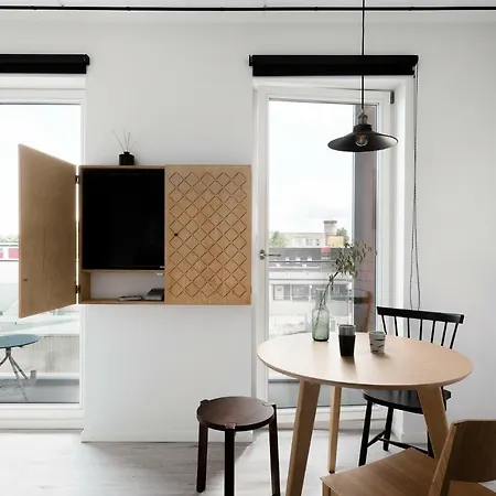 Bob W Telliskivi Reval