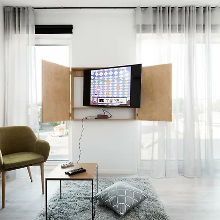 Bob W Telliskivi Tallin