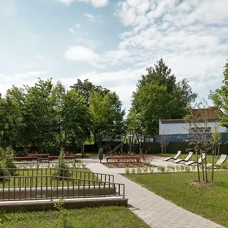 Bob W Telliskivi * Tallin