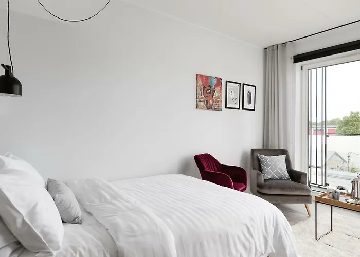 Bob W Telliskivi * Tallinn